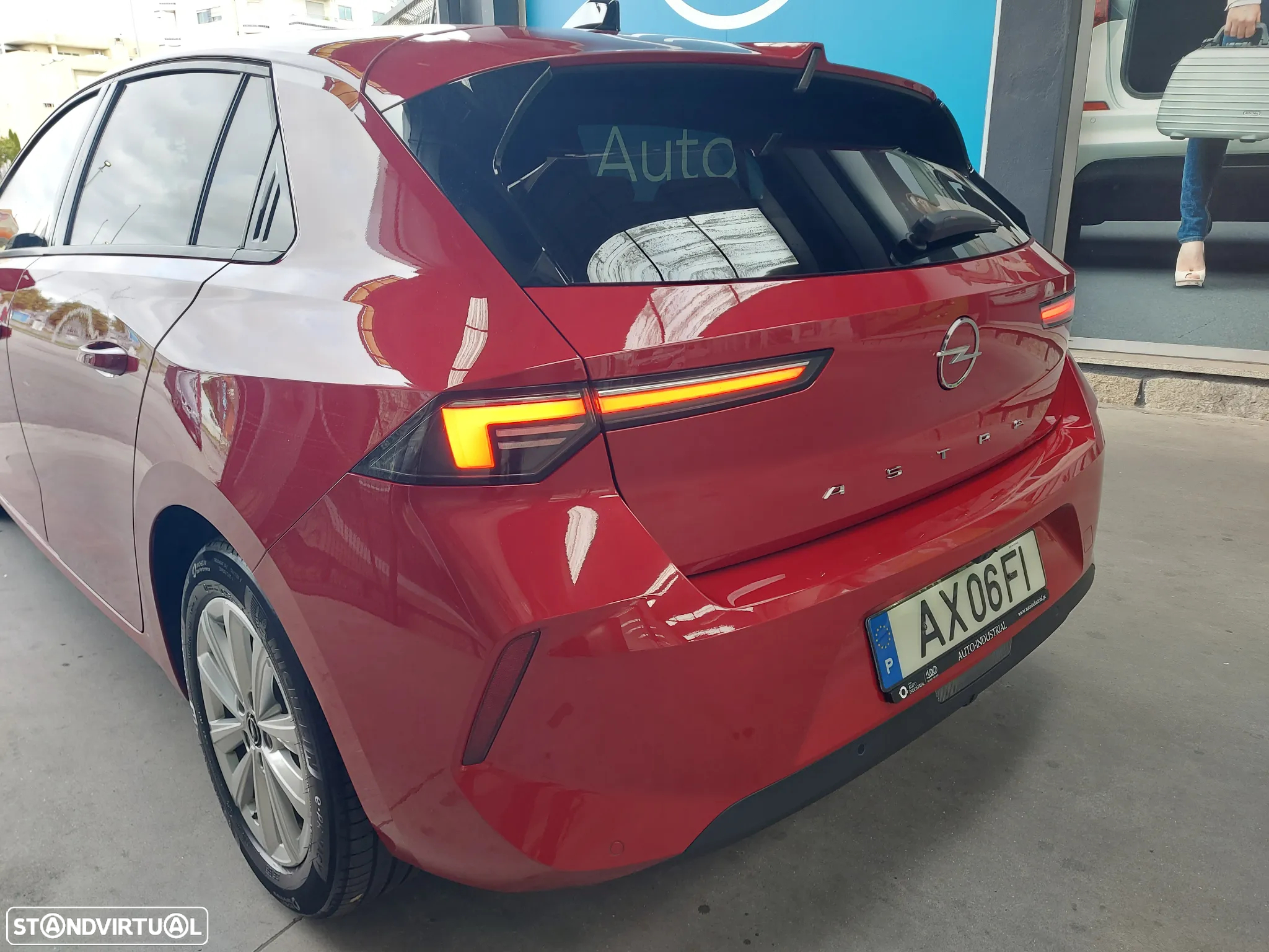 Opel Astra 1.2 T Business Edition S/S - 36