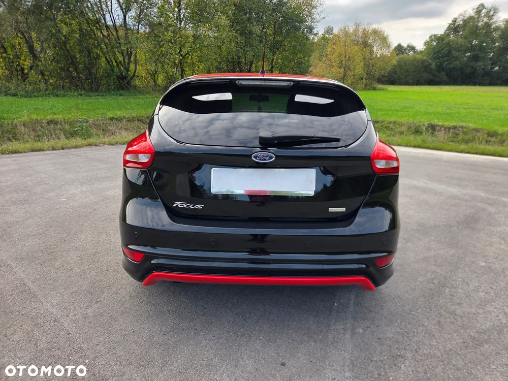 Ford Focus 1.0 EcoBoost Red Edition ASS - 4