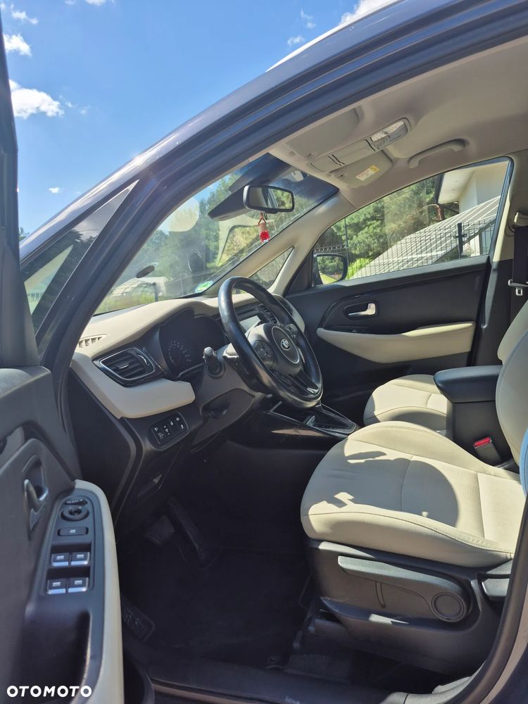Kia Carens 1.7 CRDi Spirit - 9