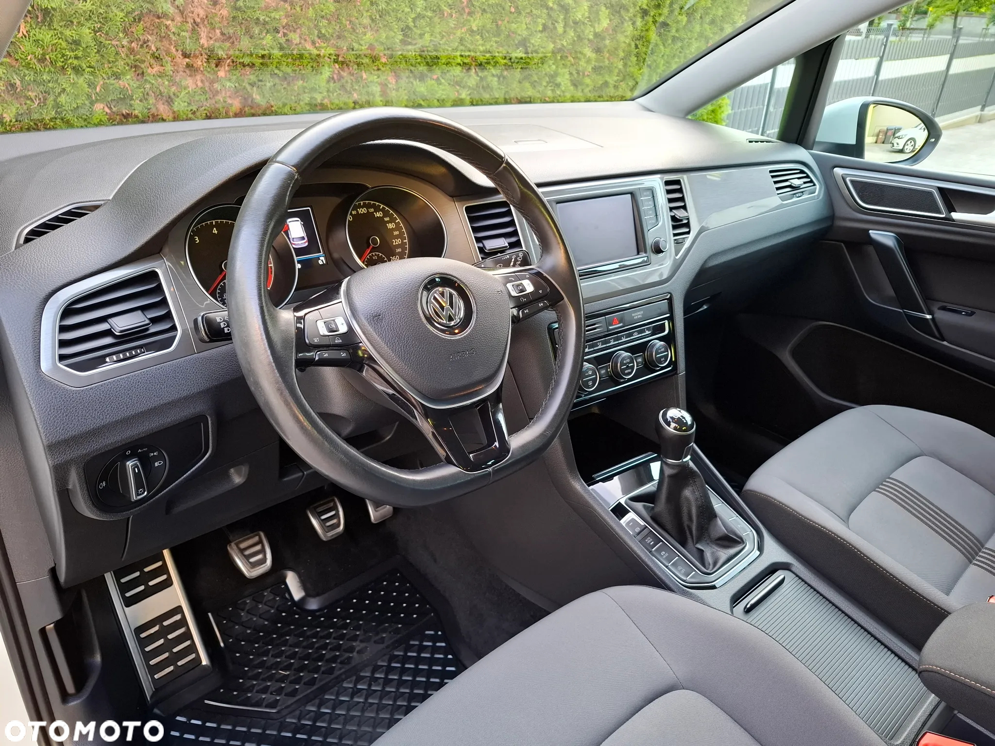 Volkswagen Golf Sportsvan - 10