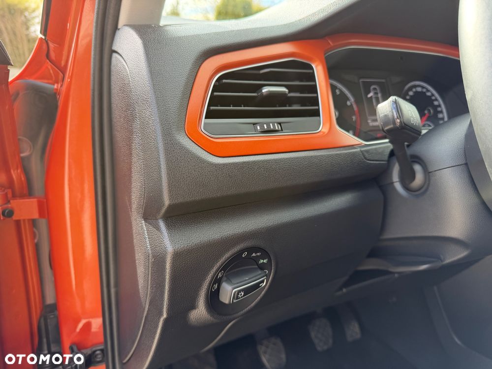 Volkswagen T-Roc - 20
