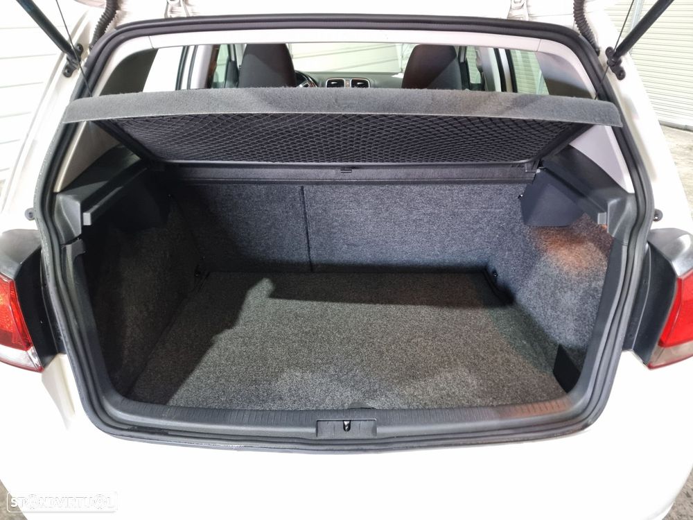 VW Golf 1.6 TDi Confortline DSG - 7