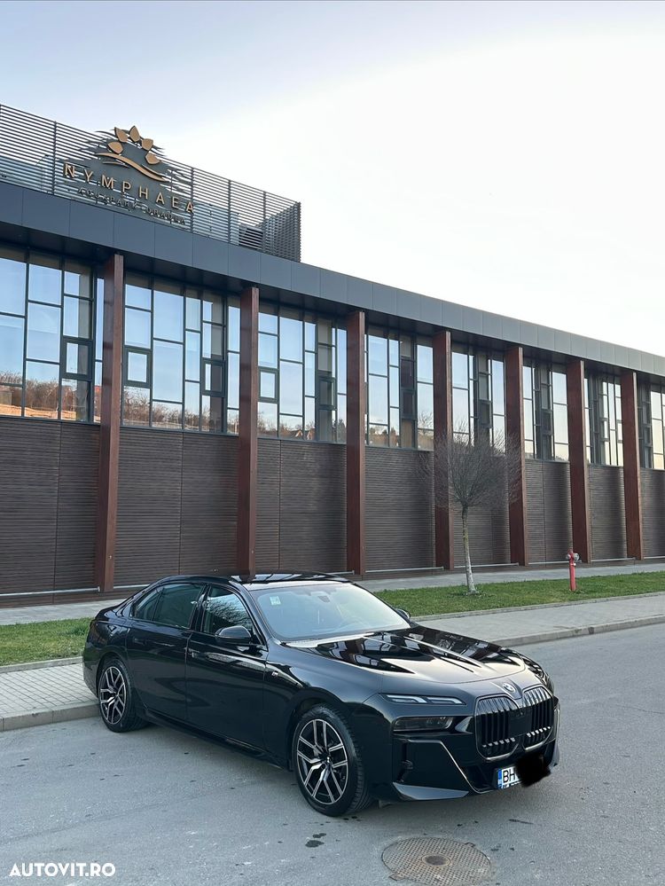 BMW Seria 7 - 27