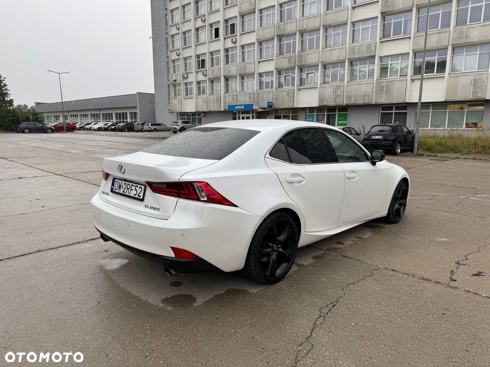 Lexus IS 200t Elegance - 4