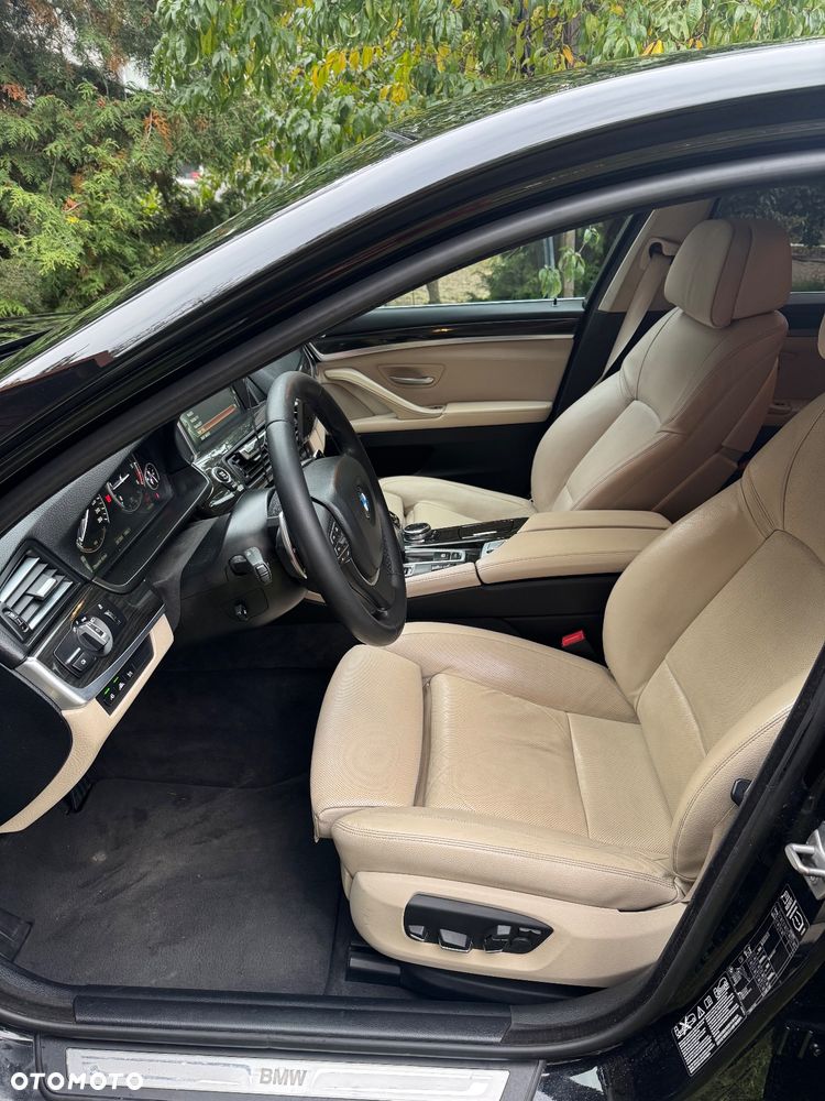 BMW Seria 5 525d xDrive Luxury Line - 6