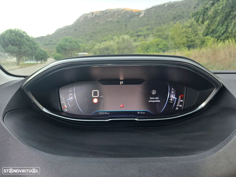 Peugeot 3008 1.5 BlueHDi Allure EAT8 - 20