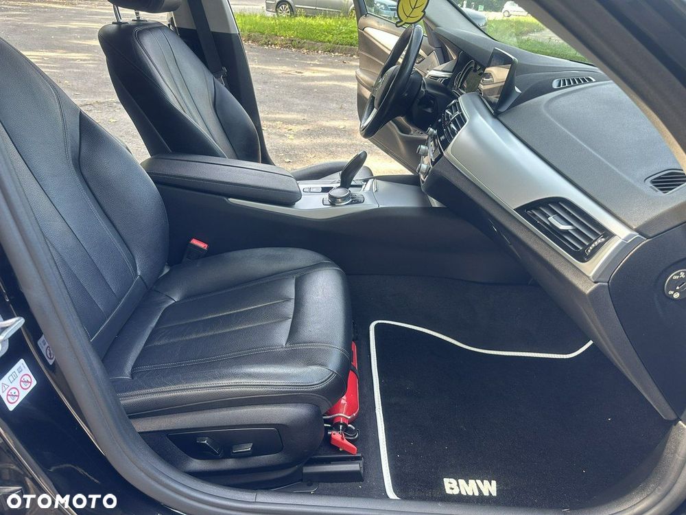BMW Seria 5 520d Luxury Line sport - 27
