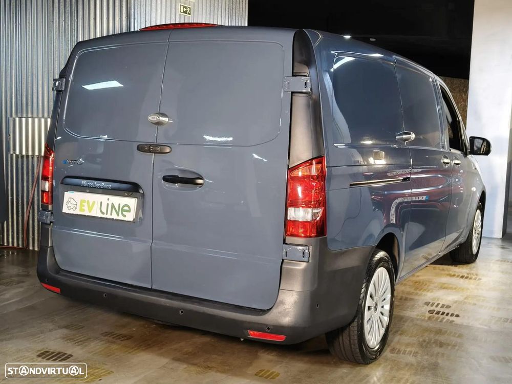 Mercedes-Benz eVito Tourer Extra-Longa PRO - 9