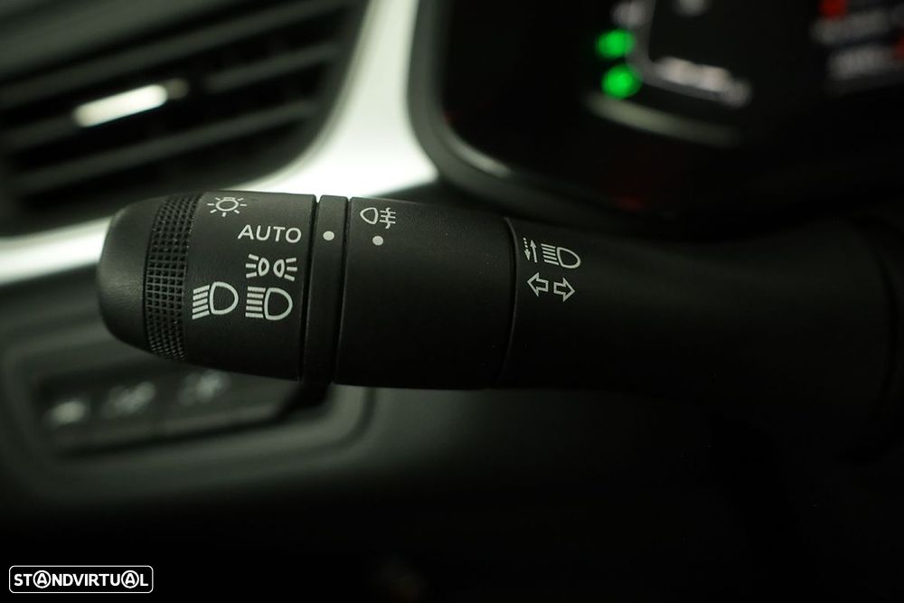 Renault Captur 1.0 TCe Techno Bi-Fuel - 17