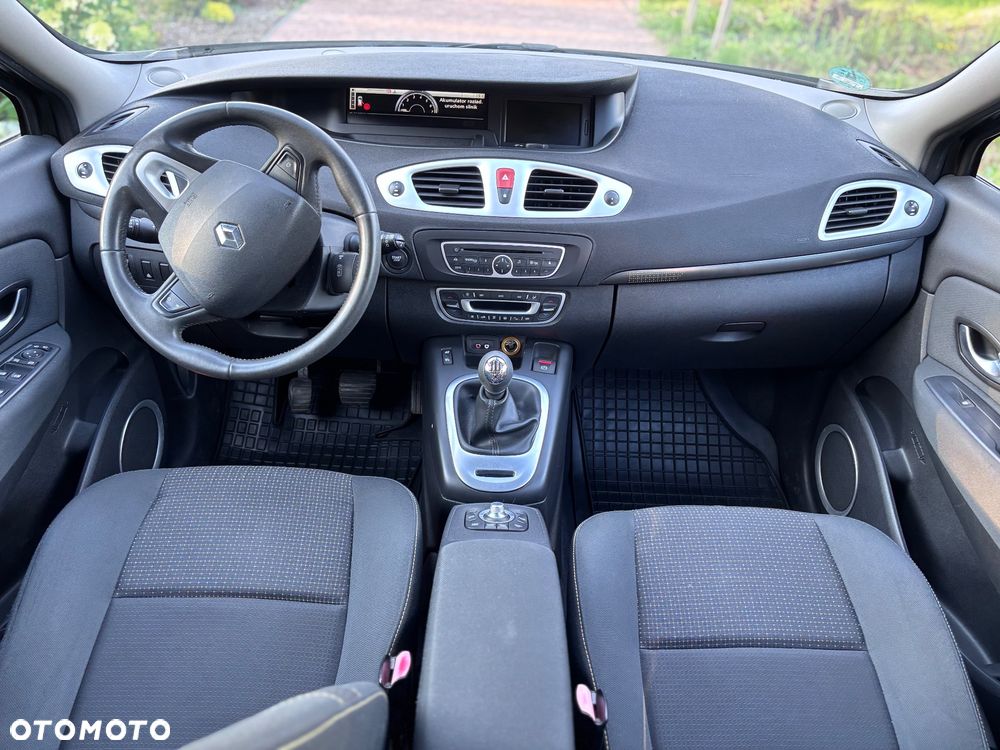 Renault Scenic 1.6 16V 110 Dynamique - 26
