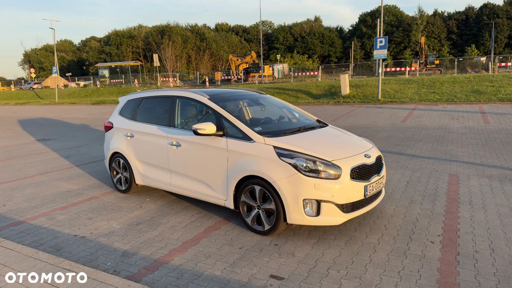 Kia Carens 1.7 CRDi XL 7os - 4