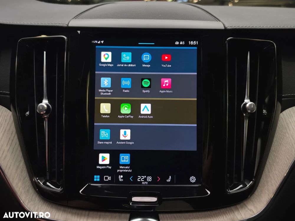 Volvo XC 60 T6 AWD Recharge Geartronic Inscription Expression - 17