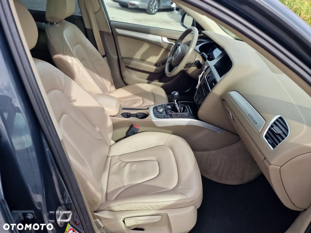 Audi A4 Allroad 2.0 TDI Quattro - 28