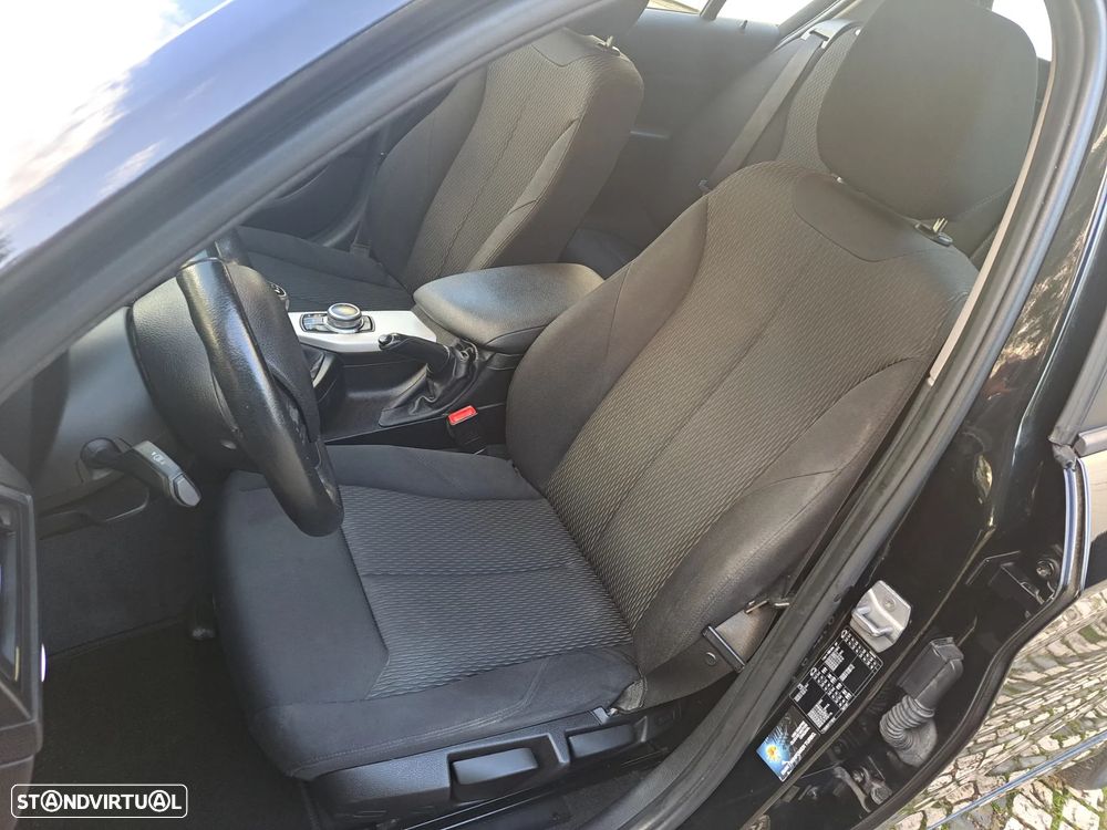 BMW 116 i Line Urban - 6