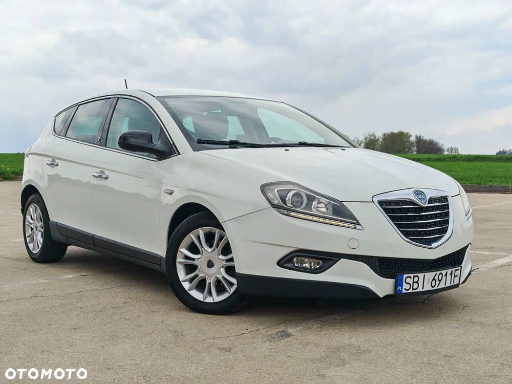 Lancia Delta 1.4 T-Jet 16v Oro - 6