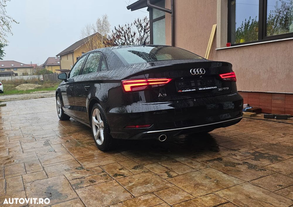 Audi A3 Sportback 1.0 TFSI S tronic - 2