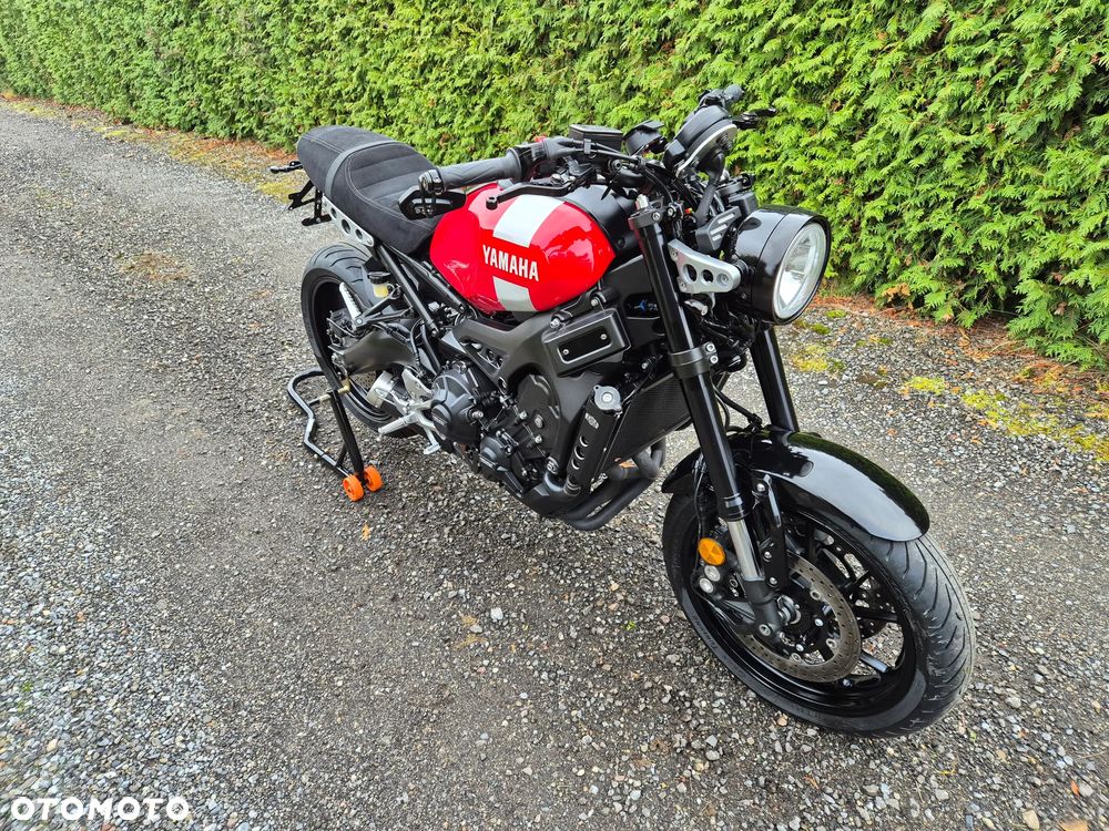 Yamaha XSR - 9