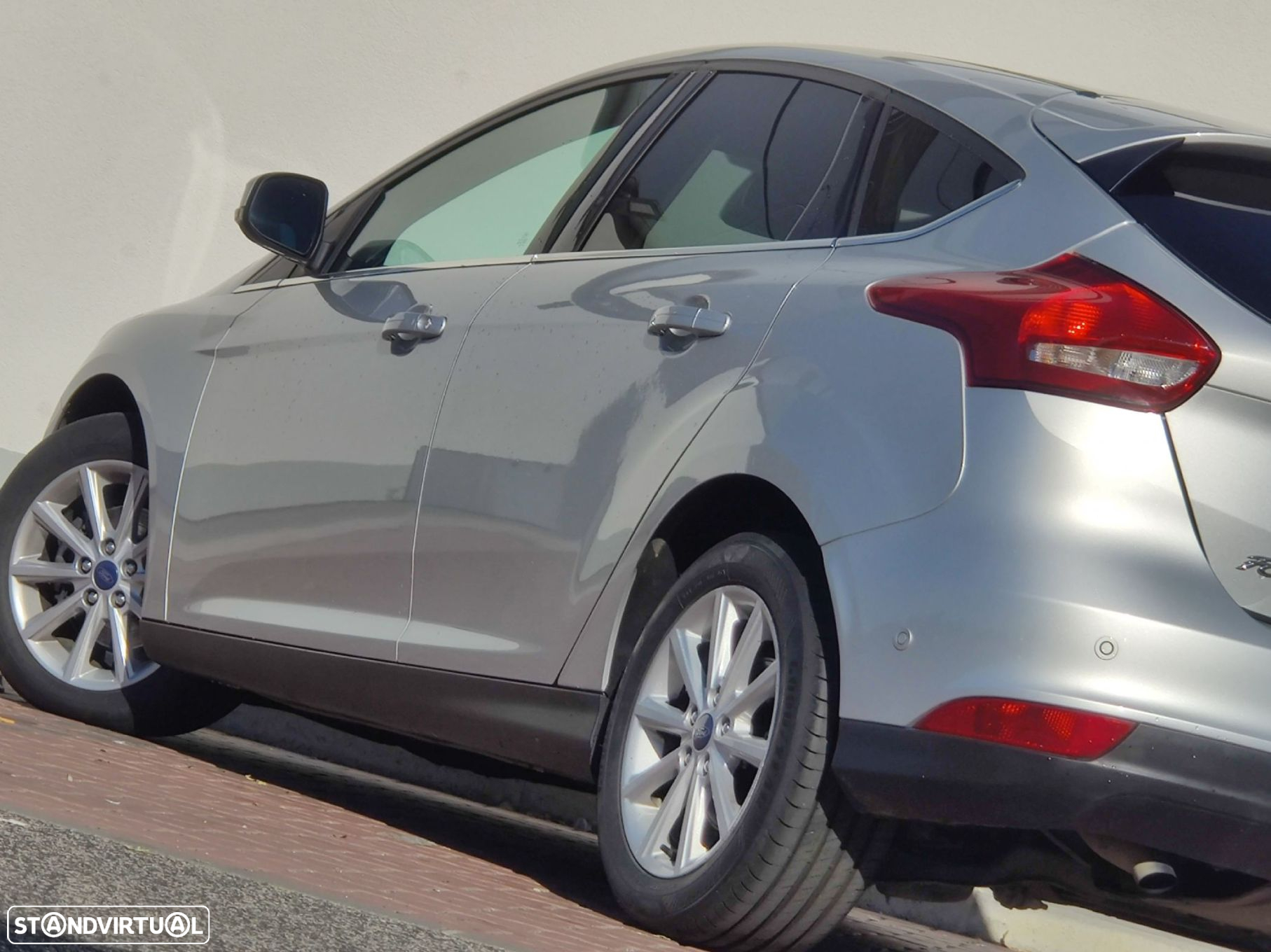 Ford Focus 1.5 TDCi Titanium - 24