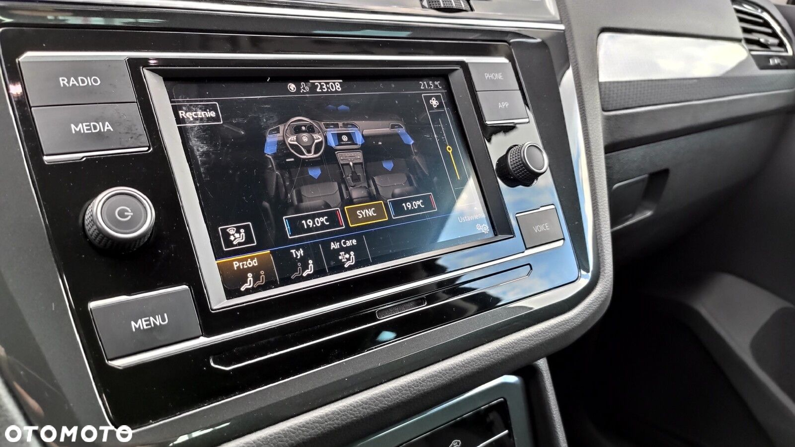 Volkswagen Tiguan - 21