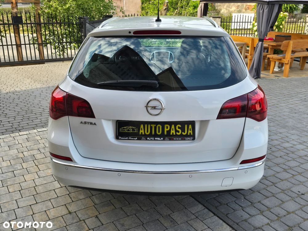 Opel Astra 1.4 Turbo - 12
