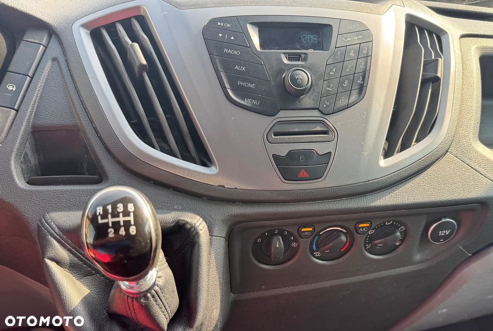 Ford Transit - 10