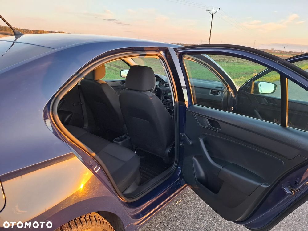Skoda RAPID 1.6 TDI DPF Active - 11