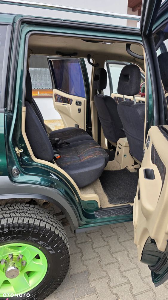 Nissan Terrano 2.7 TDi Comfort - 33