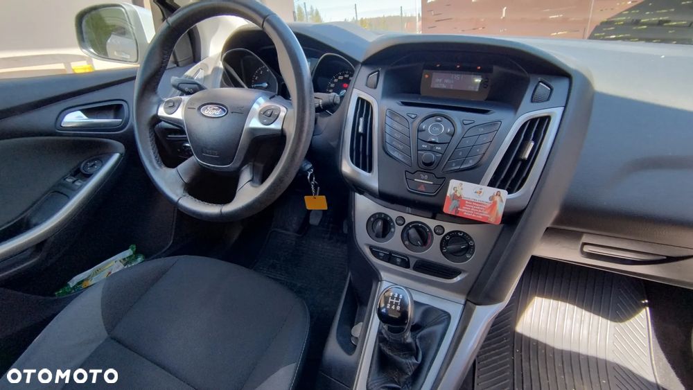 Ford Focus 1.6 Trend - 14