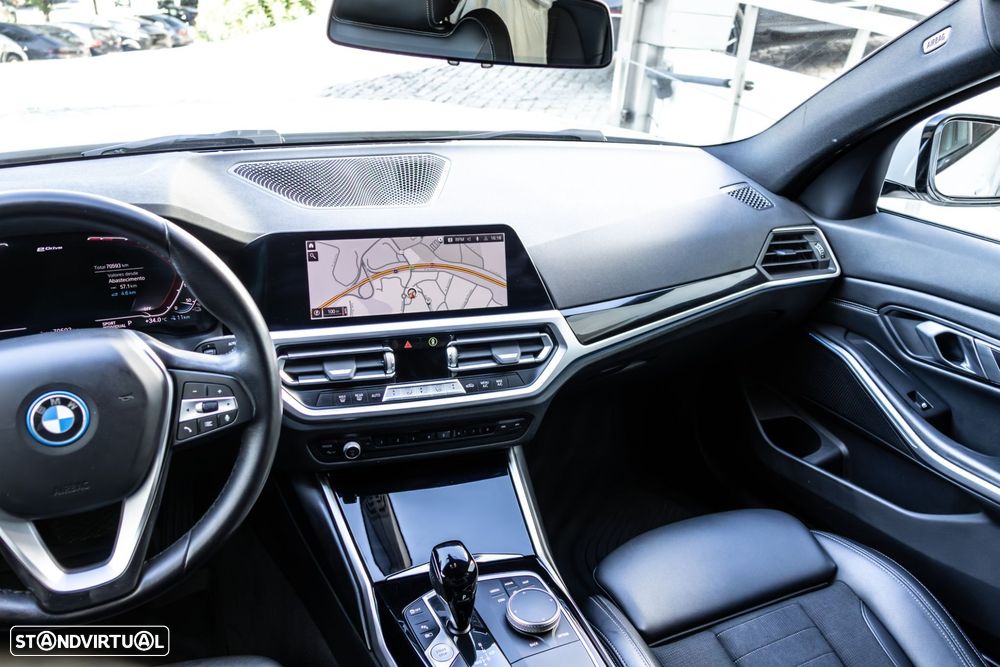 BMW 320 e Line Sport Auto - 26