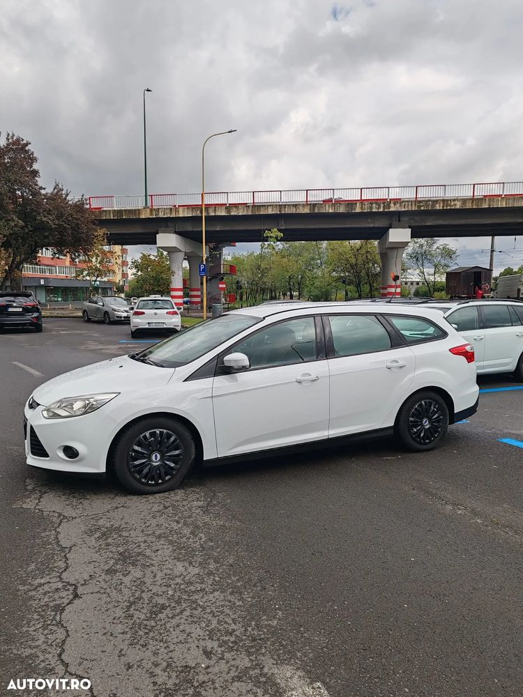 Ford Focus 1.6 TDCI DPF Trend - 3