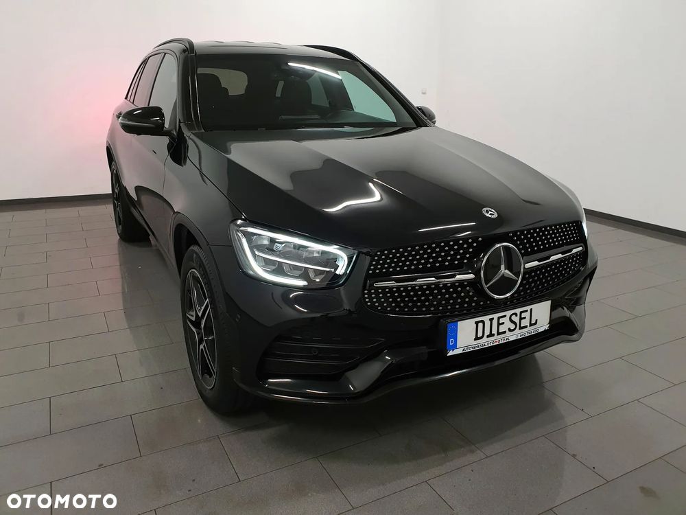 Mercedes-Benz GLC 300 de 4Matic 9G-TRONIC AMG Line Plus - 38