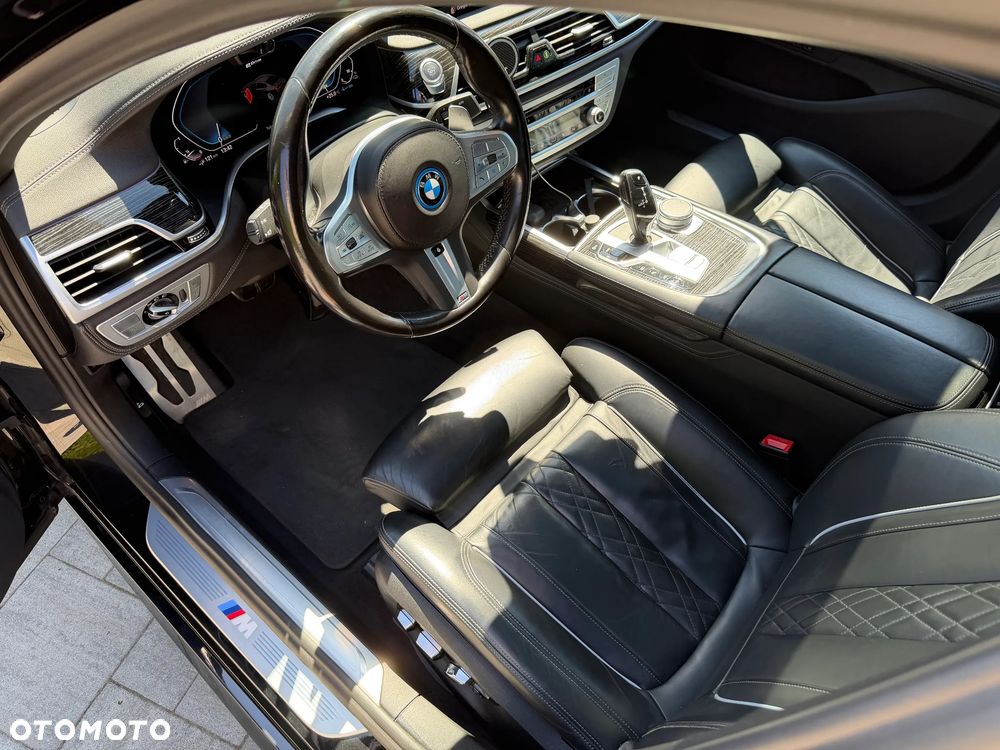BMW Seria 7 - 10