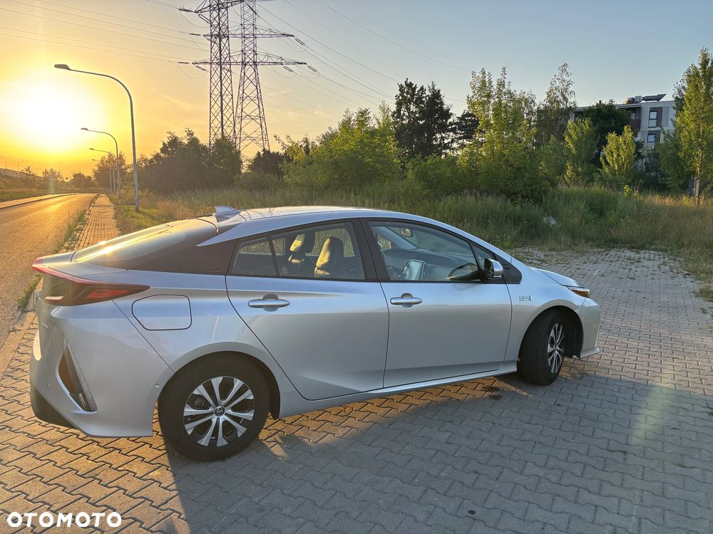 Toyota Prius - 10