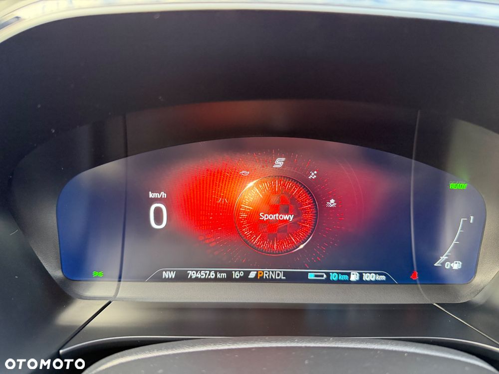 Ford Kuga 2.5 Duratec PHEV ST-LINE X - 37