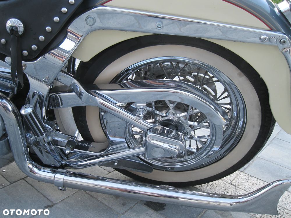 Harley-Davidson Softail Heritage Classic - 13