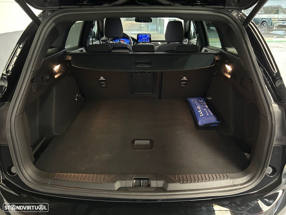 Ford Focus SW 1.0 EcoBoost MHEV ST-Line X - 17