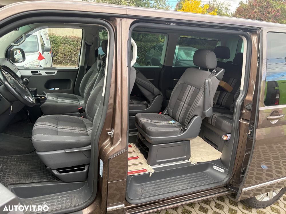 Volkswagen Multivan - 11
