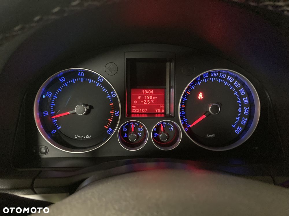 Volkswagen Golf 2.0 TSI GTI - 5