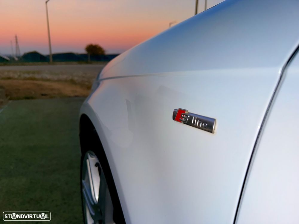 Audi A3 Cabrio 2.0 TDi S-line - 51