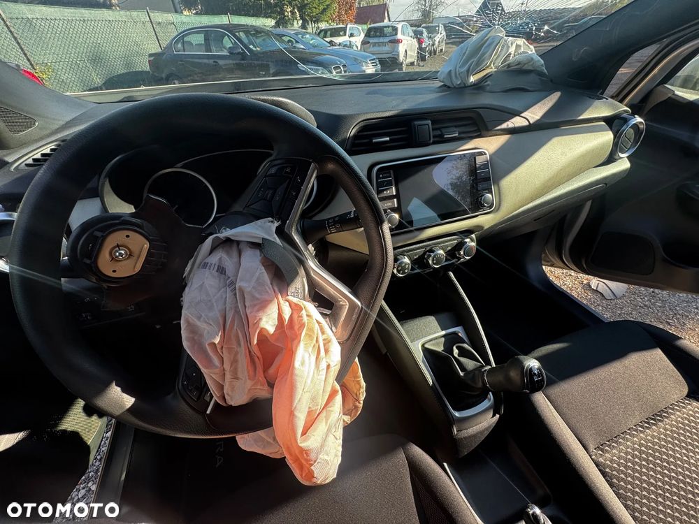 Nissan Micra 1.0 IG-T N-Tec - 32