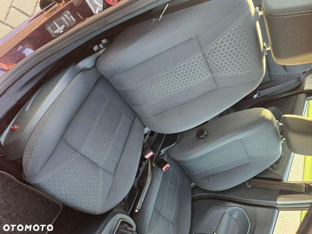Ford Fiesta - 25