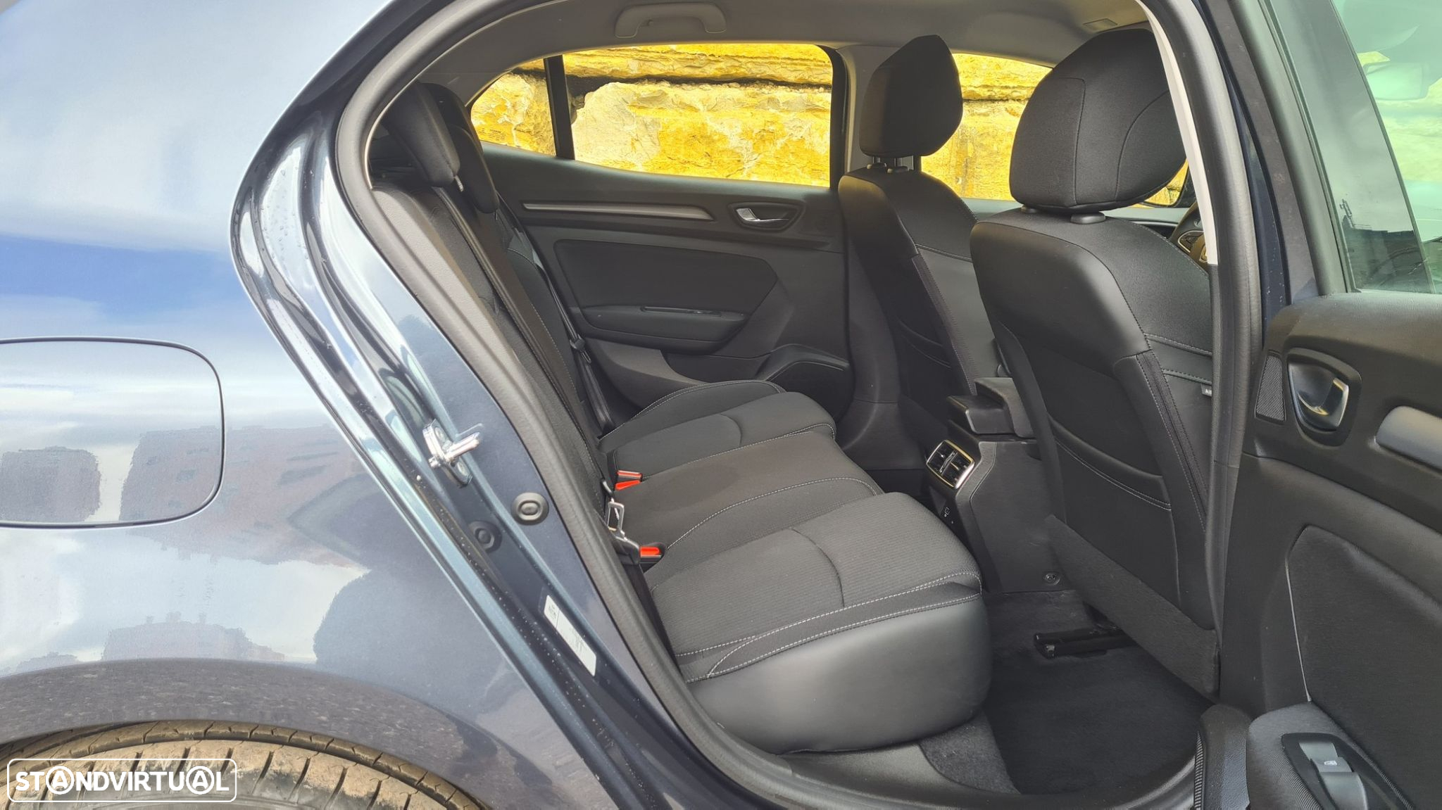 Renault Mégane 1.5 Blue dCi Intens EDC - 38