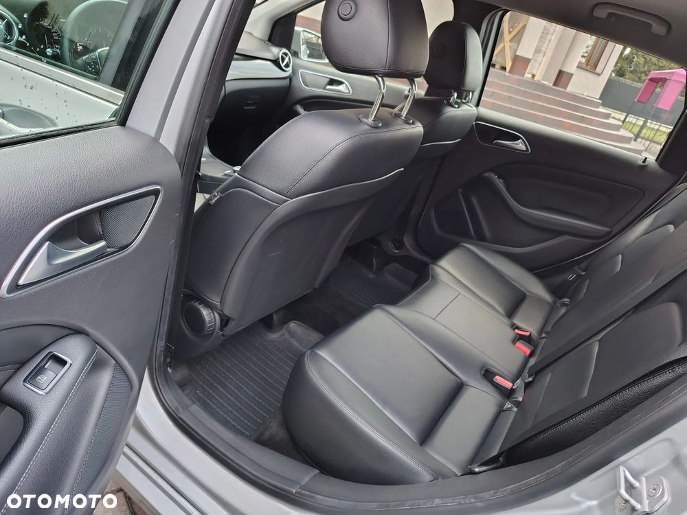 Mercedes-Benz Klasa B 180 (CDI) d 7G-DCT - 16