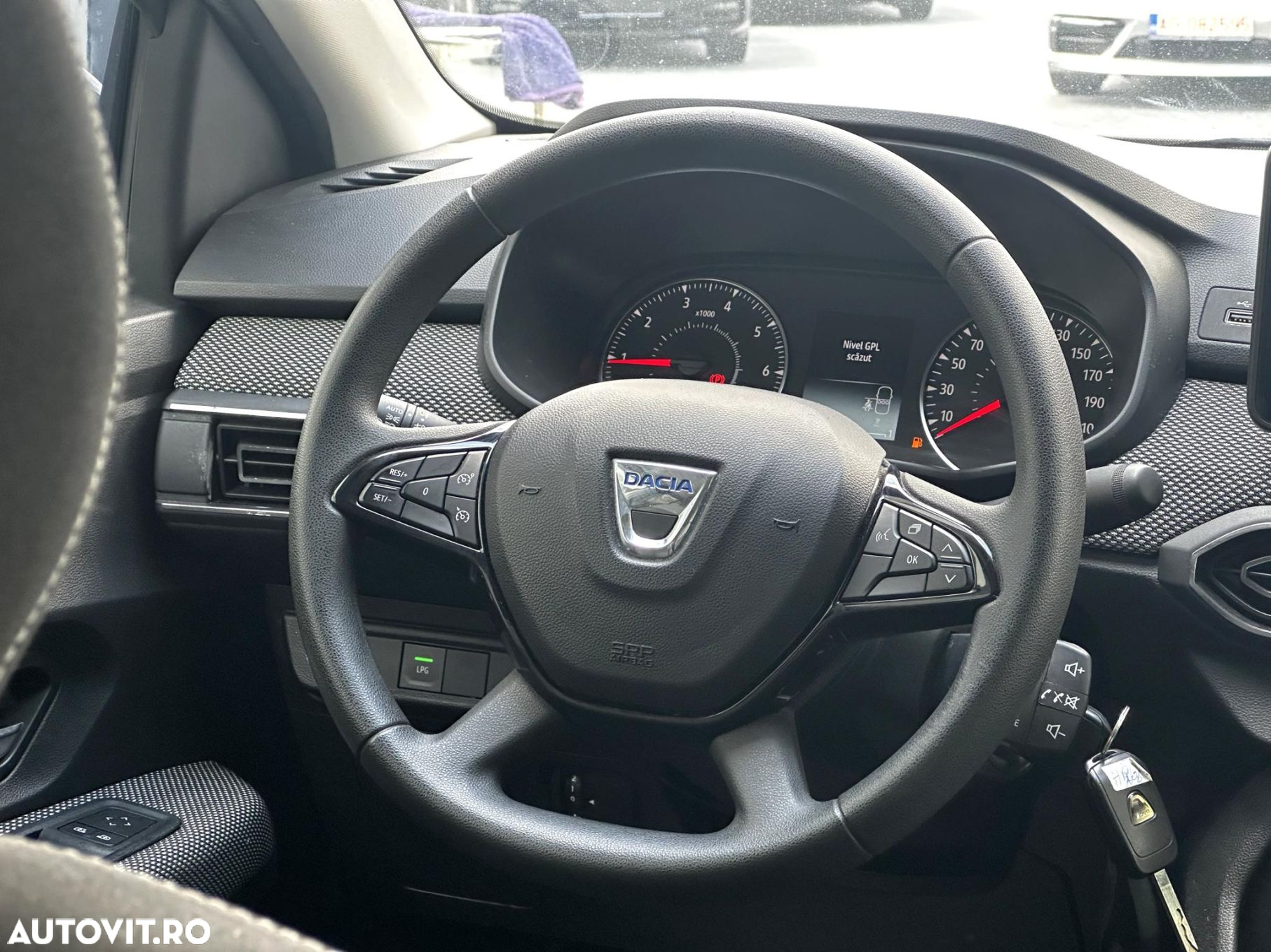 Dacia Logan - 10