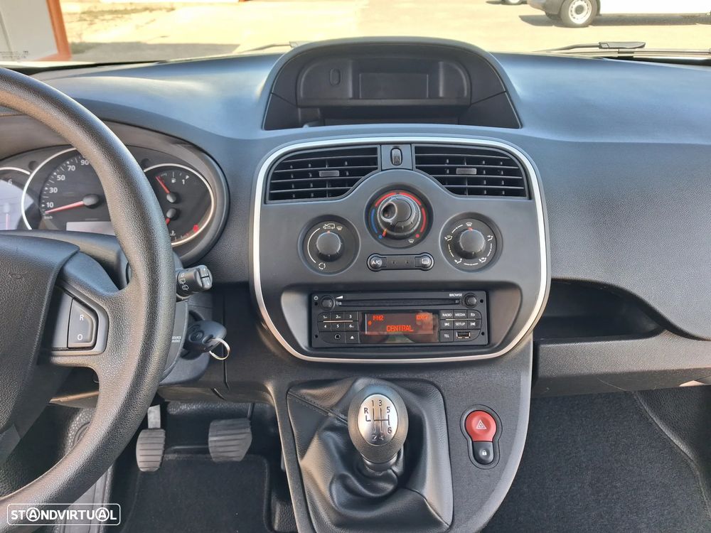 Renault 1.5 Blue dCi 95 Cvs - 16
