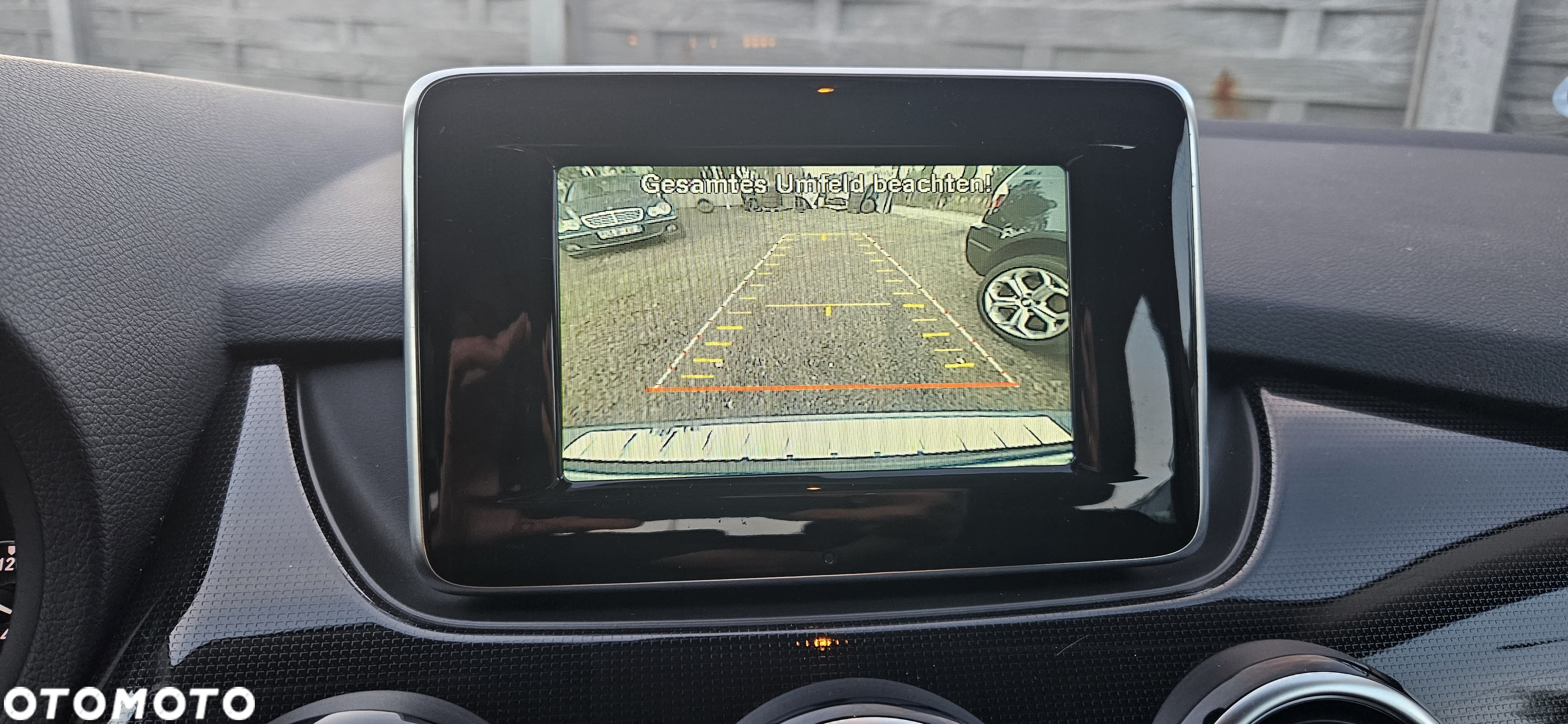 Mercedes-Benz Klasa B 180 BlueEFFICIENCY Edition - 34