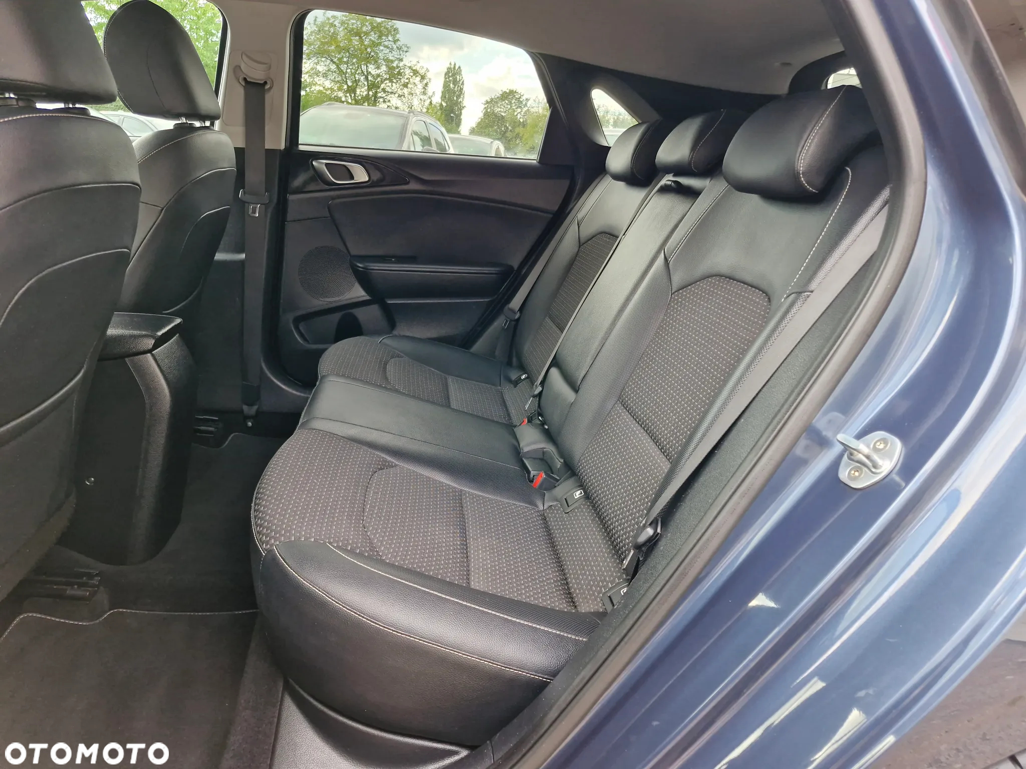 Kia Ceed - 14