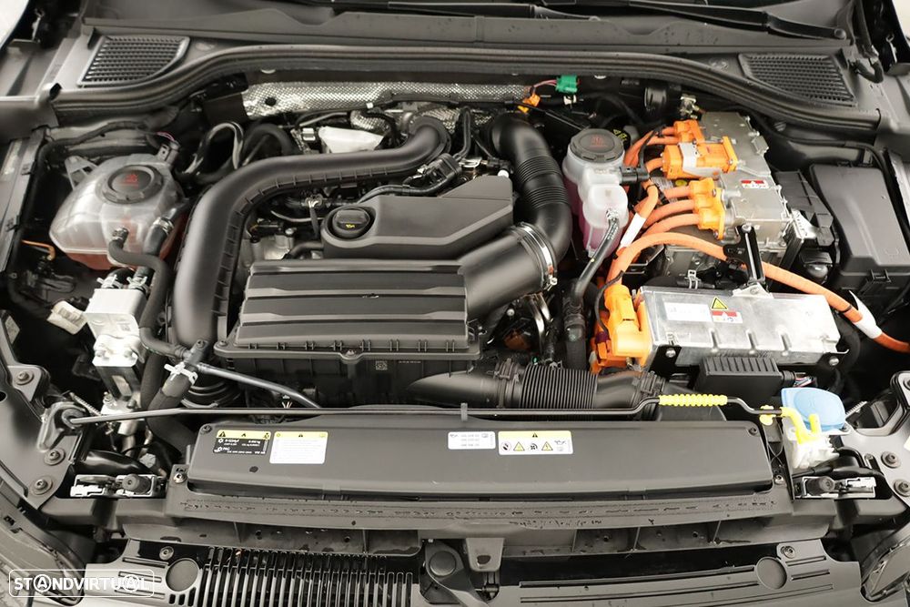 VW Golf 1.5 TSI e-Hybrid Style DSG - 25