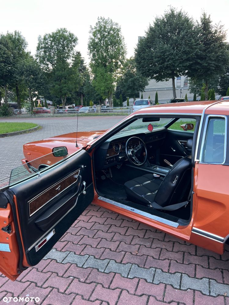 Ford Mustang - 6