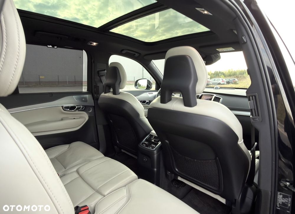 Volvo XC 90 T8 AWD Twin Engine Geartronic RDesign - 36
